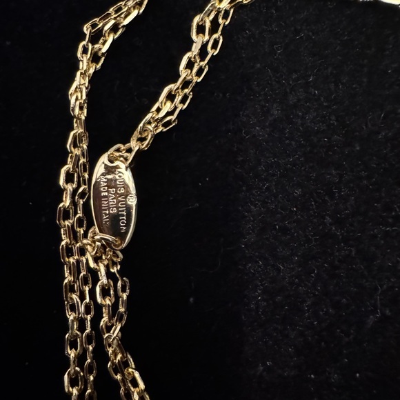 Louis Vuitton Gold Logo Necklace - Picture 9 of 10